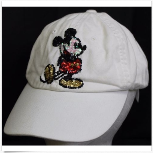 white mickey mouse hat